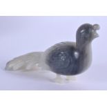 AN EARLY 20TH CENTURY CHINESE CARVED GREYISH WHITE JADE FIGURE OF A BIRD Late Qing/Republic. 10.5 cm