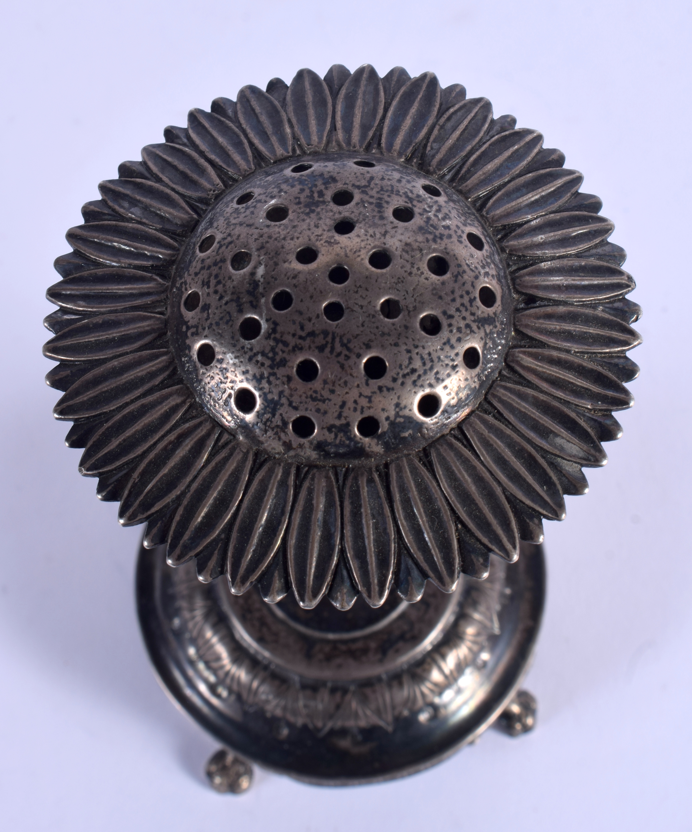 A POLISH SILVER JUDAIC SILVER SPICE TOWER by F Almenar, modelled as a sunflower. 157 grams. 15 cm hi - Image 3 of 5