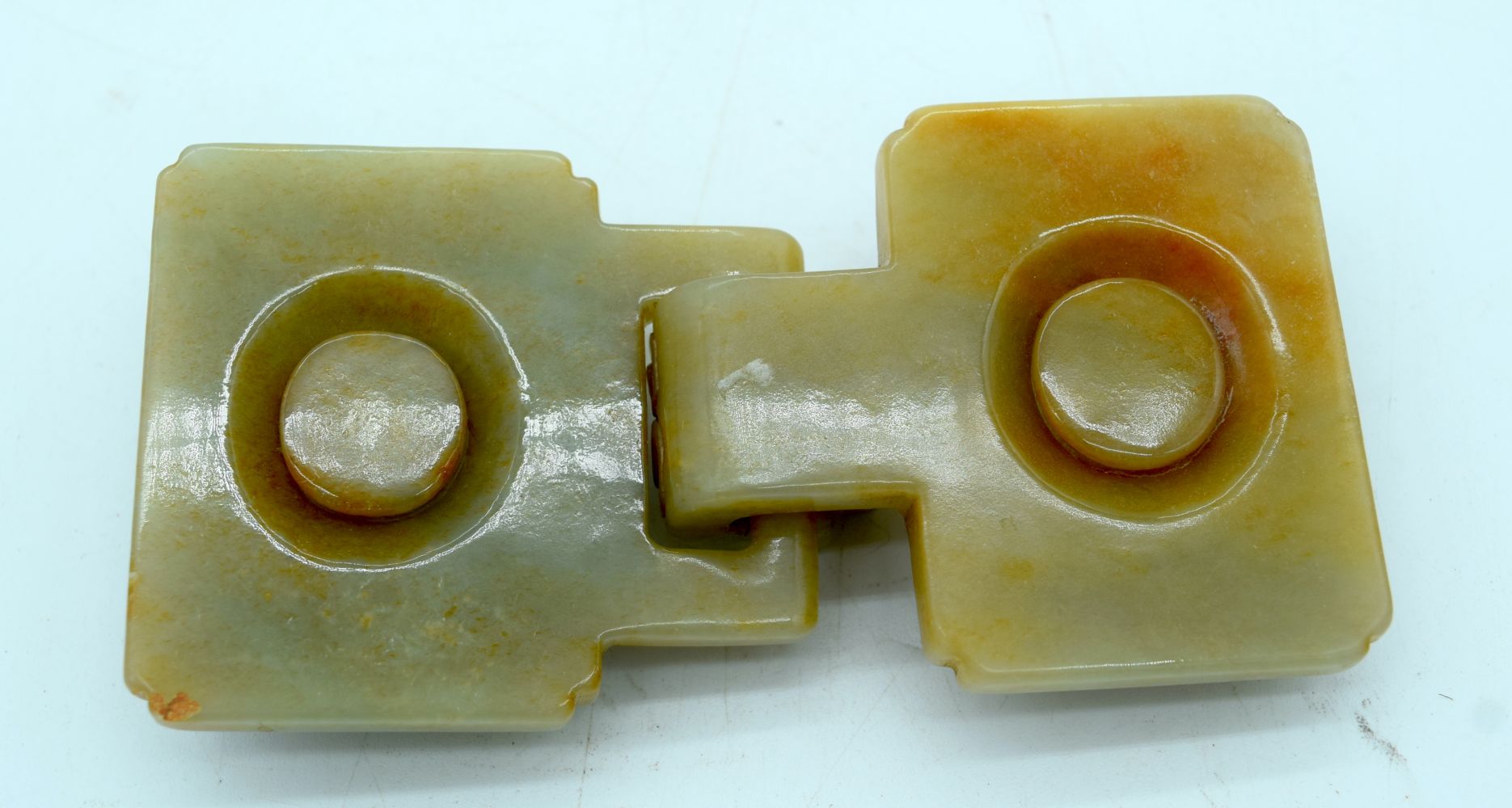 A Chinese Jade belt buckle 10 x 6.5cm. - Image 4 of 5