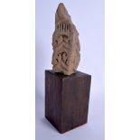 A CAMBODIAN BUDDHISTIC TEMPLE KHMER SANDSTONE WALL FRAGMENT Angkor. Fragment 18 cm x 10 cm.