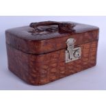 A RARE EDWARDIAN LEATHER CROCODILE SKIN GENTLEMAN'S CARRYING BOX with fitted interior. 27 cm x 15 cm