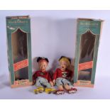 A PAIR OF WALT DISNEY PUPPETS. 40 cm