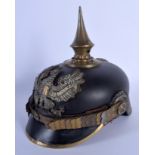 AN IMPERIAL GERMAN MILITARY WWI SOLDIERS PICKELHAUBE HELMET. 21 cm x 25 cm.