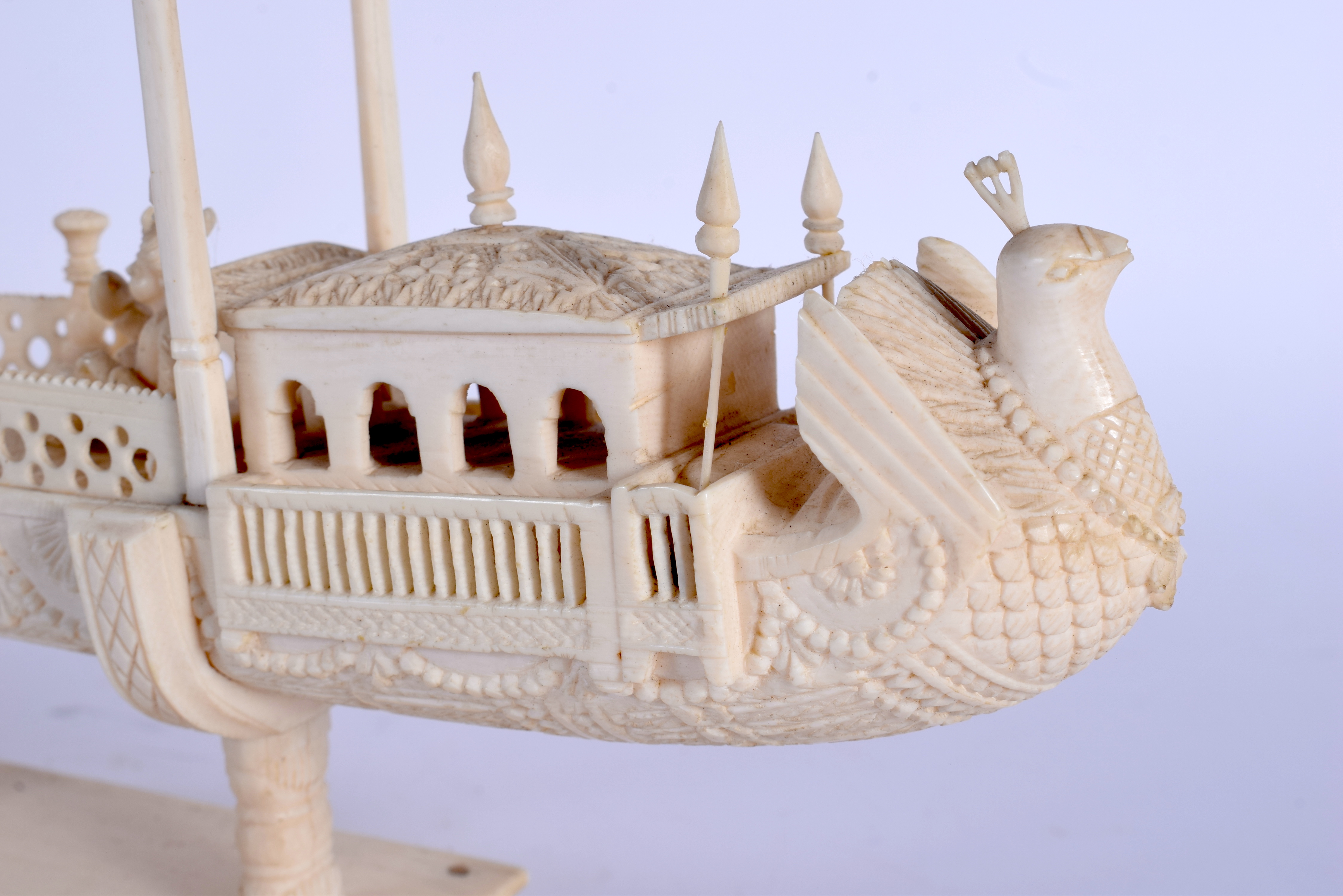 A 19TH CENTURY ANGLO INDIAN CARVED IVORY PROCESSIONAL BOAT decorated with figures and foliage. 45 cm - Image 3 of 6