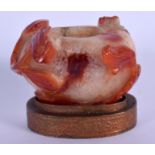 A 19TH CENTURY CHINESE CARVED AGATE BRUSH WASHER Late Qing. 7 cm x 7 cm.