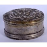 AN ANTIQUE MIDDLE EASTERN OTTOMAN SILVER BOX. 66 grams. 4 cm wide.