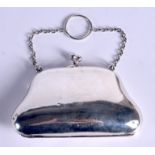 AN ANTIQUE SILVER PURSE. Chester 1915. 49 grams. 9 cm x 6.5 cm.