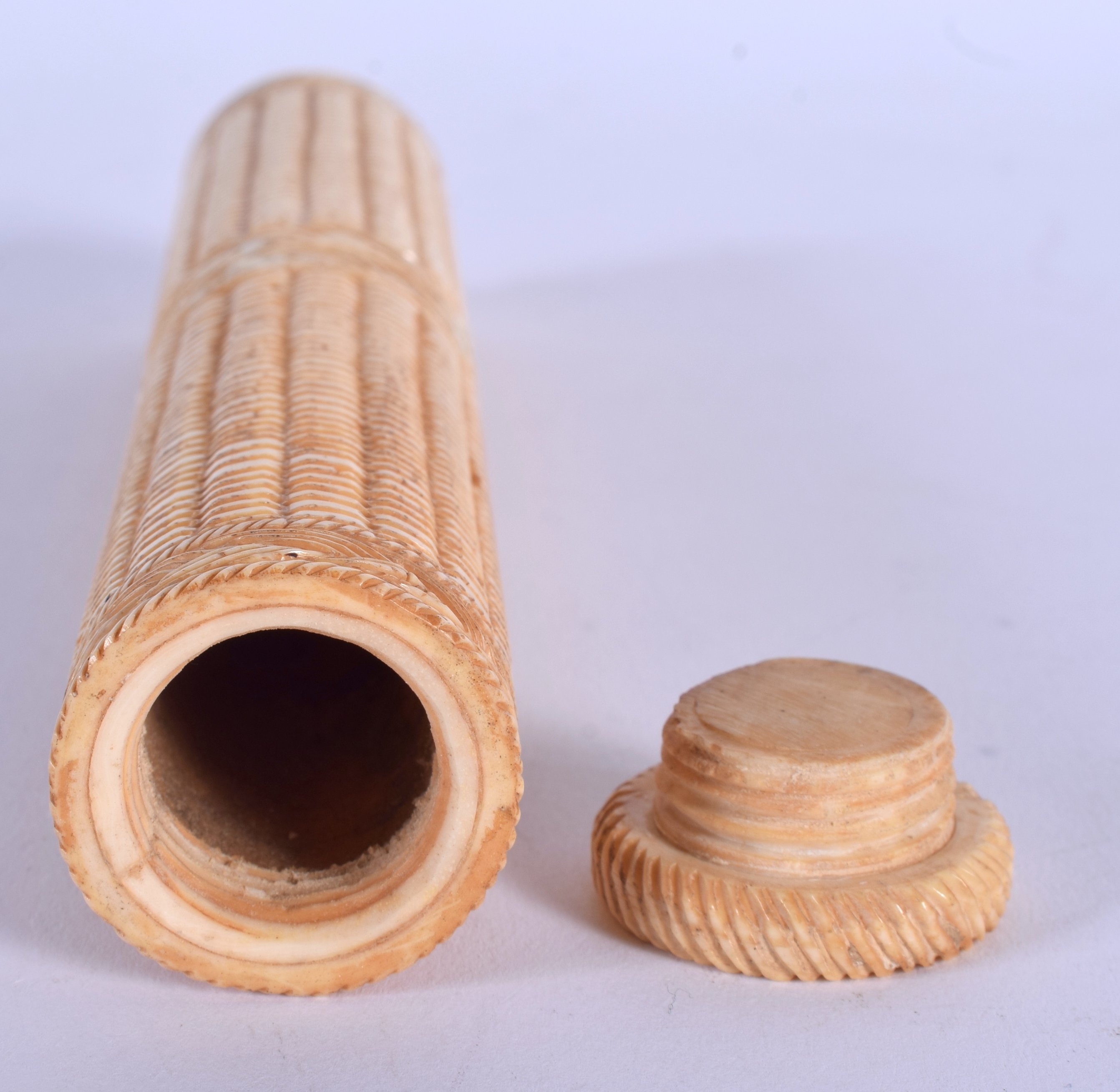 A CONTEMPORARY CONTINENTAL CARVED BONE SCROLL HOLDER. 17.5 cm long. - Image 3 of 4