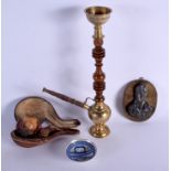 AN ANTIQUE MEERSCHAUM PIPE together with a teabowl etc. (4)