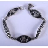 A STERLING SILVER BRACELET. 12 grams. 17 cm long.