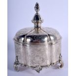 AN ANTIQUE DUTCH SILVER TEA BOX AND COVER decorated with foliage upon scrolling acanthus feet. 541 g