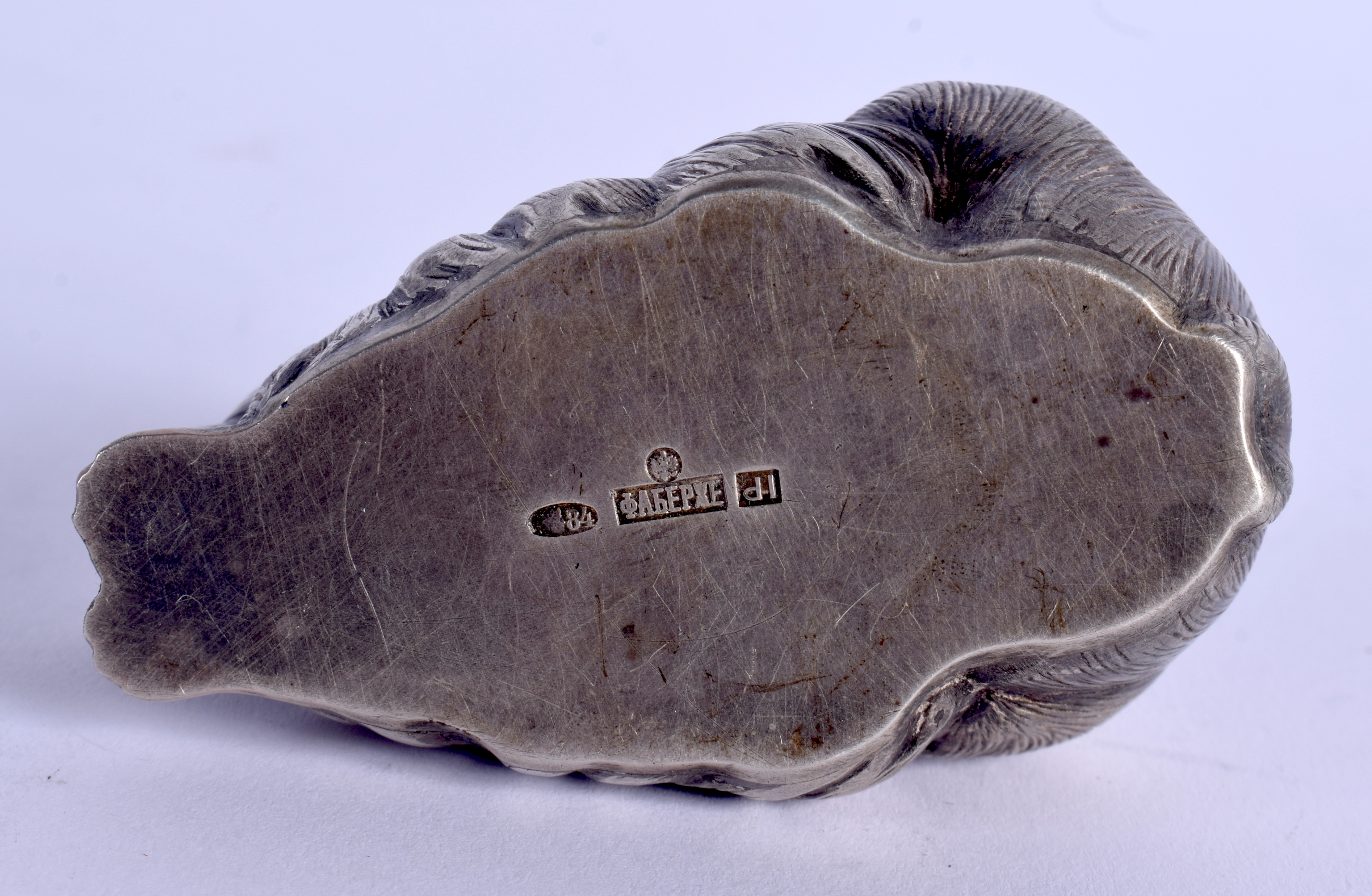 A CONTINENTAL SILVER AND RUBY EYED FIGURE OF A RABBIT. 53 grams. 5.5 cm x 3 cm. - Image 3 of 4