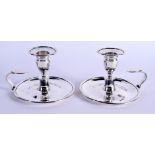 A PAIR OF GEORGE III SILVER CHAMBERSTICKS. London 1806. 435 grams. 13 cm x 8 cm.