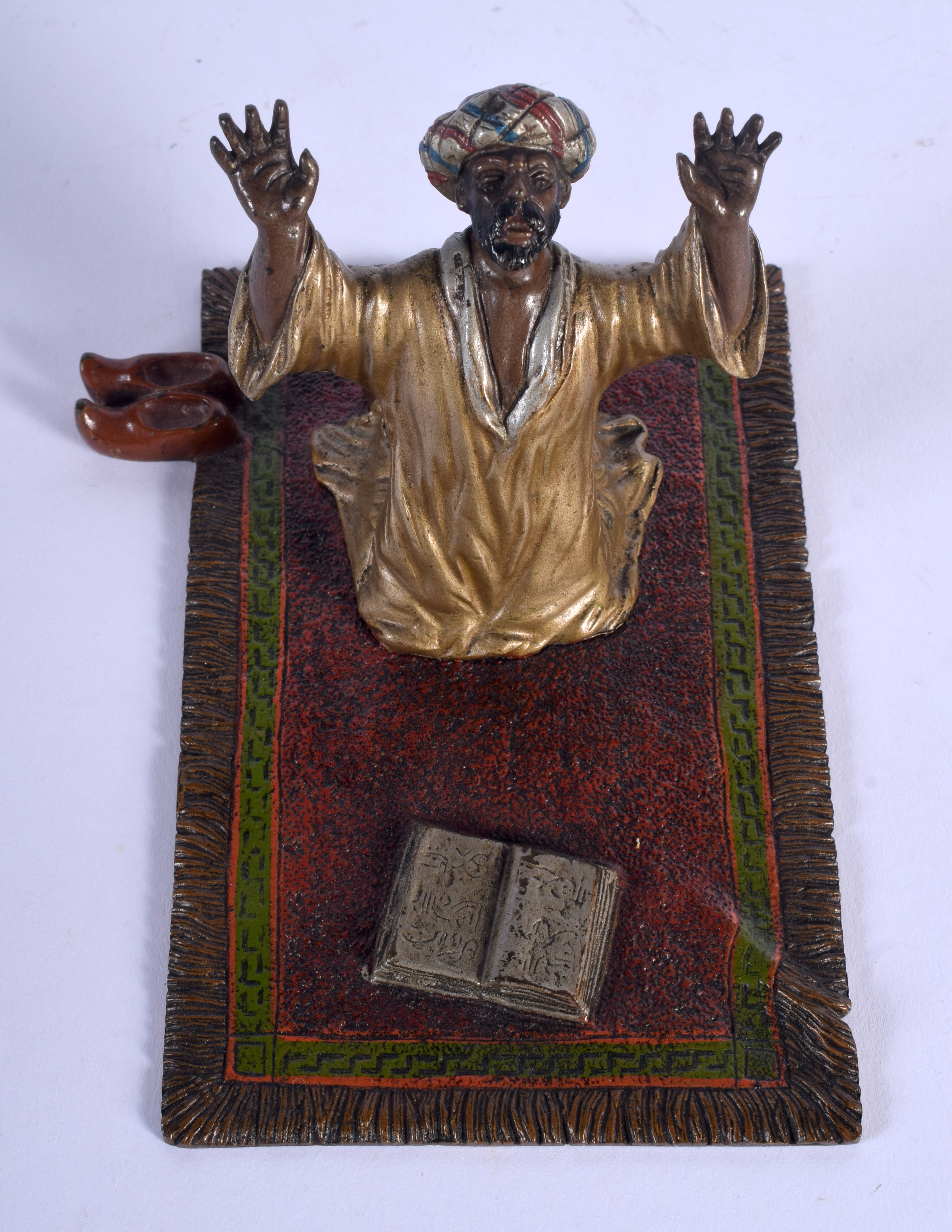 A 19TH CENTURY AUSTRIAN COLD PAINTED BRONZE FIGURE OF AN ARABIC MALE modelled praying. 15 cm x 8 cm. - Image 5 of 5