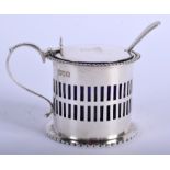 AN ANTIQUE SILVER MUSTARD POT. London 1915. Silver 129 grams. 6 cm x 9 cm.