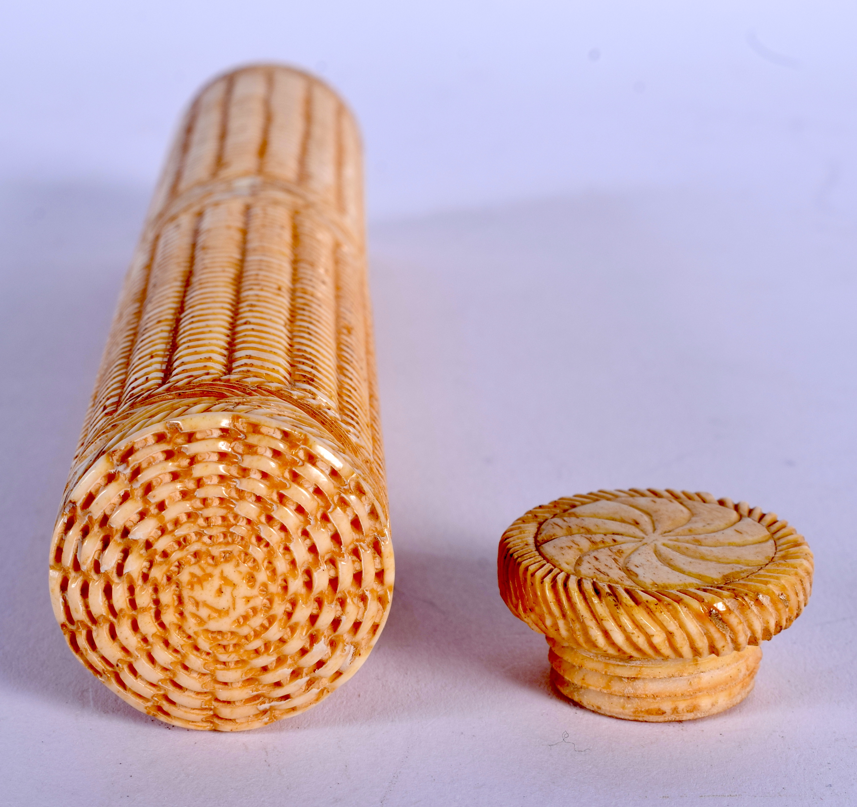 A CONTEMPORARY CONTINENTAL CARVED BONE SCROLL HOLDER. 17.5 cm long. - Image 4 of 4