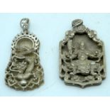 Two Chinese white metal pendants with a dragon and a warrior. 7Cm (2)