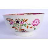 18th c. Worcester bowl painted in Chinese export style with flowers, the interior with a part diaper