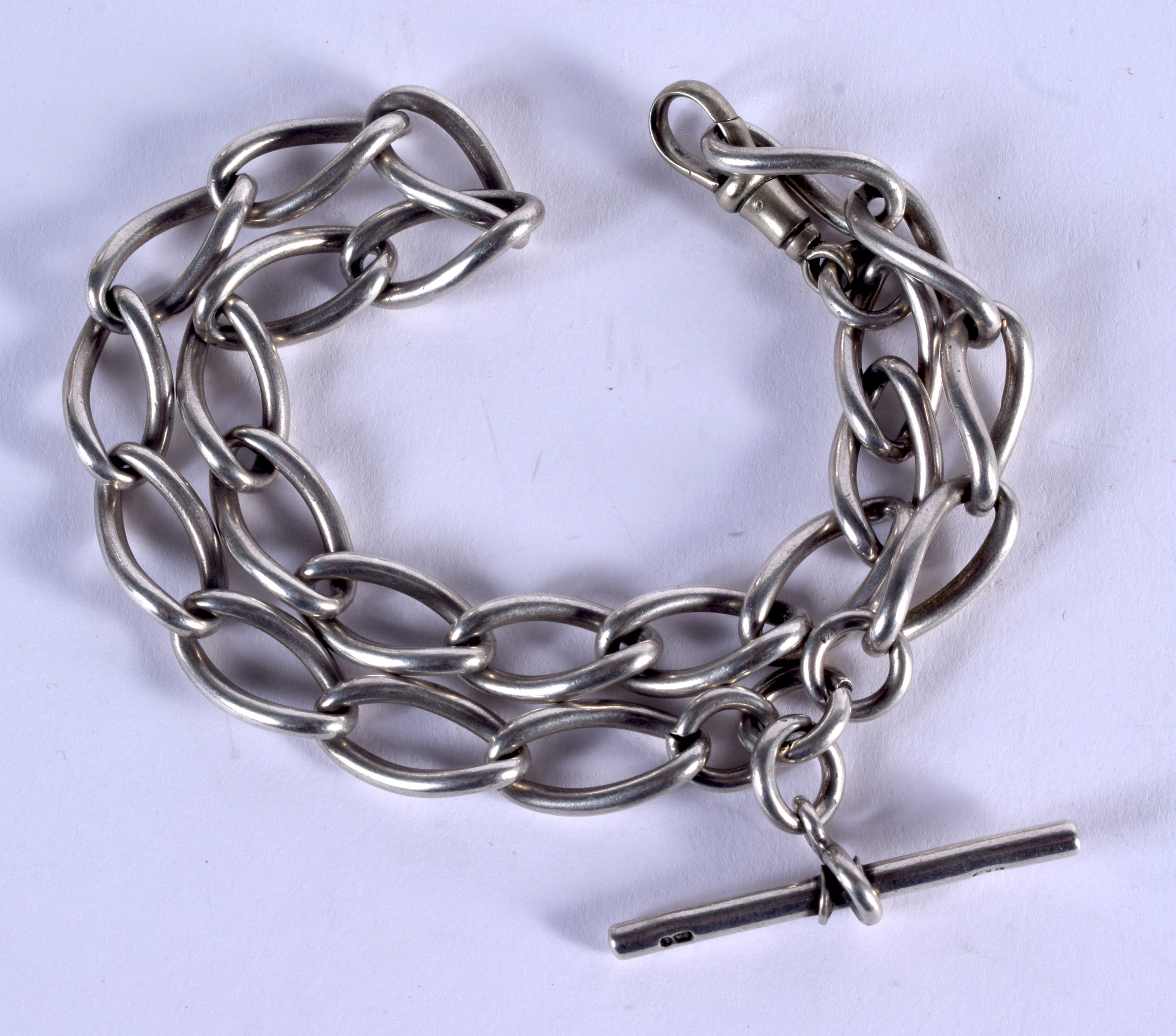 A STERLING SILVER CHAIN. 52 grams. 38 cm long.