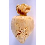 A CHINESE CARVED BONE SNUFF BOTTLE AND STOPPER 20th Century. 5.5 cm high.