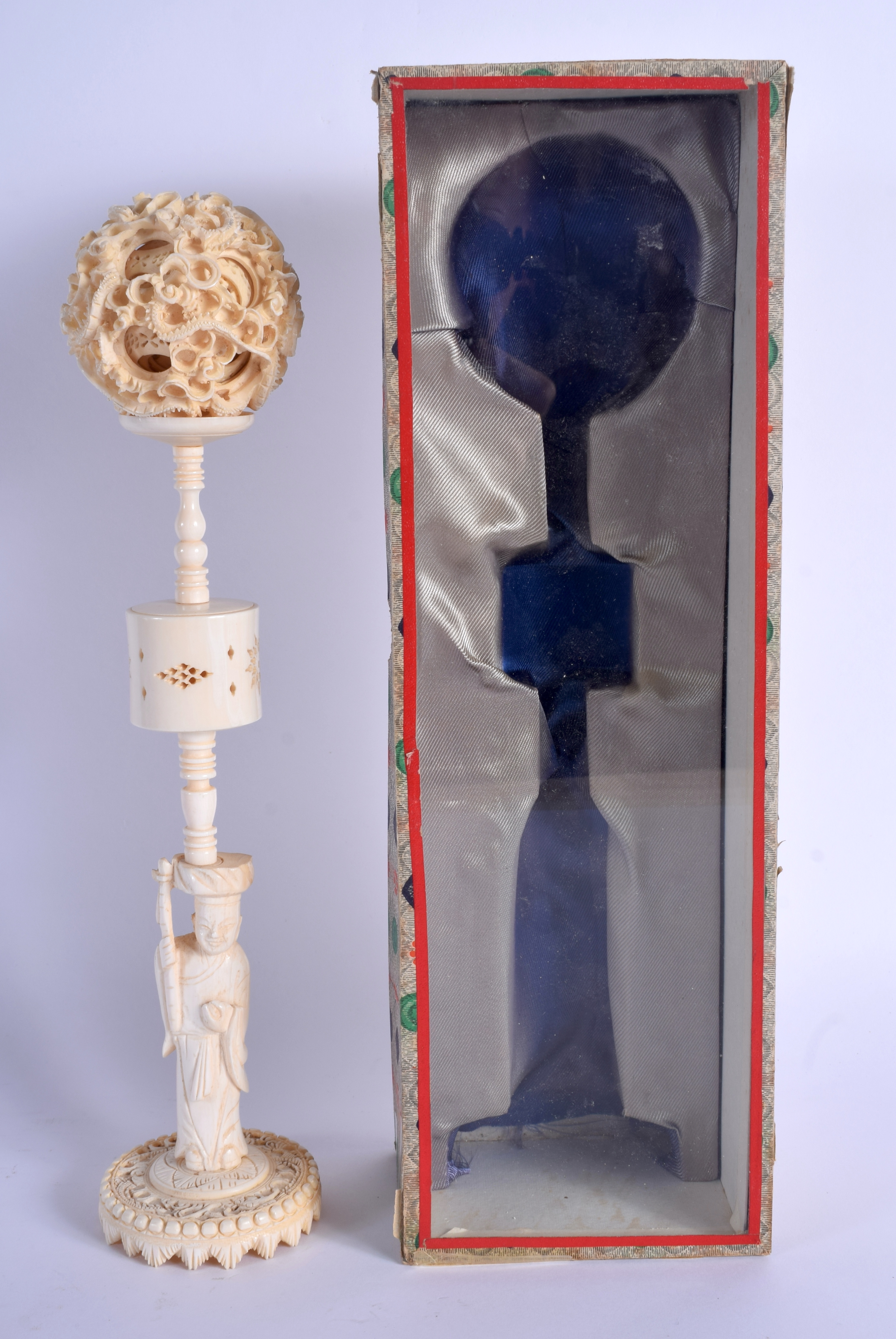 A 19TH CENTURY CHINESE CANTON BONE PUZZLE BALL ON STAND Qing. 30 cm high. - Image 6 of 6