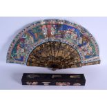 A 19TH CENTURY CHINESE EXPORT BLACK LACQUER FAN Late Qing, painted with figures within landscapes. 5