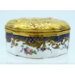 A LATE 18TH CENTURY 18CT GOLD MOUNTED ENAMELLED PILL BOX AND COVER painted with foliage and vines. 6