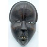 AFRICAN TRIBAL DAN MASK, IVORY COAST / LIBERIA. 27cm x 18cm