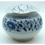 A Chinese Blue and white lidded jar decorated with Foliage 17 x 18cm (2)