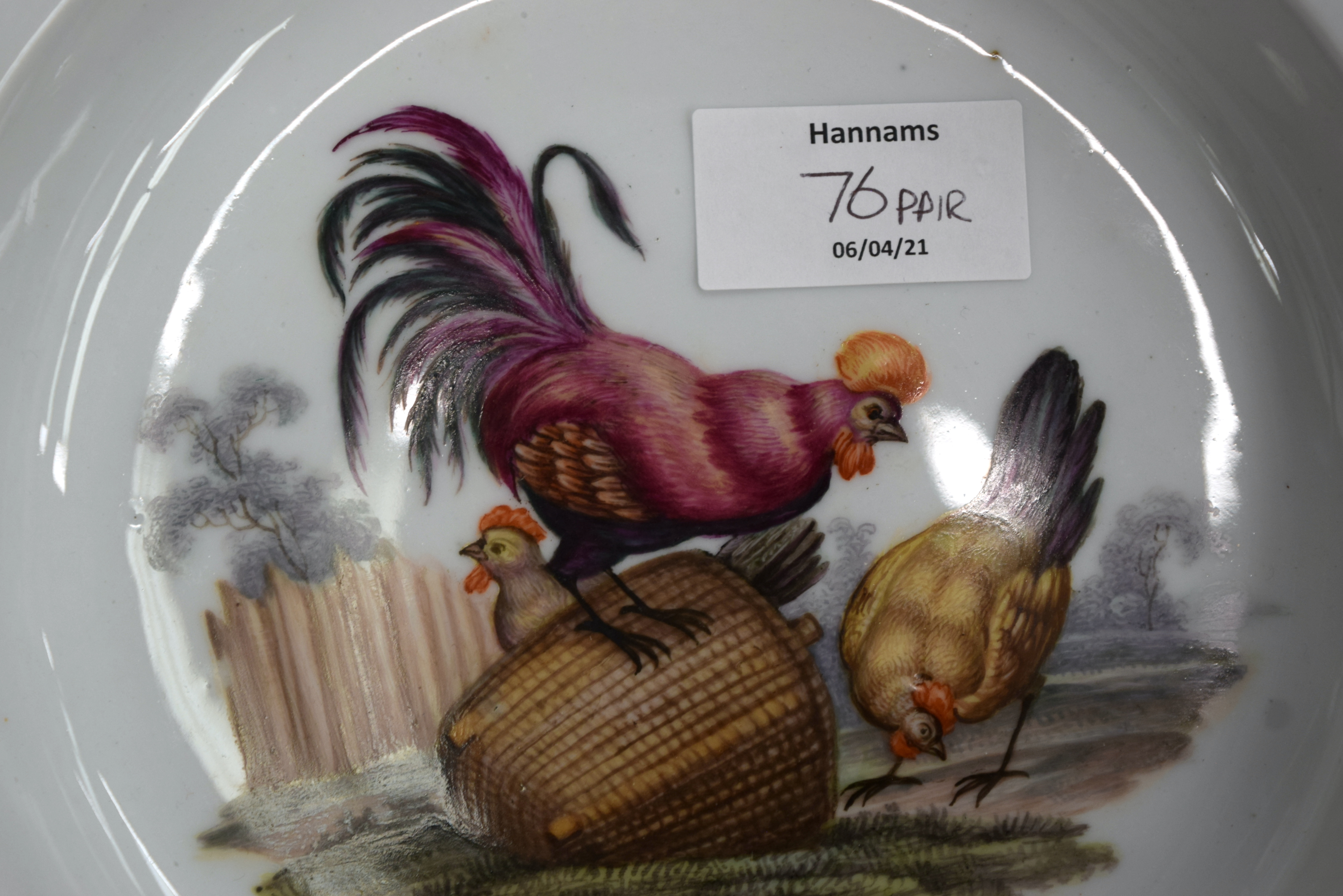 A PAIR OF 19TH CENTURY MEISSEN PORCELAIN BARBED BOWLS painted with fowl and exotic birds within land - Image 5 of 7