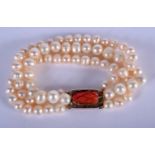 AN ANTIQUE CAMEO FRESHWATER PEARL AND CORAL NECKLACE. 45 grams. 21 cm long.