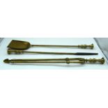 A set of brass fire irons .66cm (3).