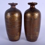 A PAIR OF 18TH CENTURY JAPANESE EDO PERIOD GOLD LACQUERED BOTTLE VASES AND COVERS decorated with flo