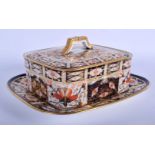 Royal Crown Derby rare box, cover and stand painted with pattern 2451 date code 1914. Box 14cm long