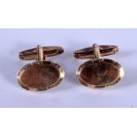 A PAIR OF 9CT GOLD CUFFLINKS. 7 grams. 2 cm x 1 cm.