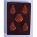 A 19TH CENTURY CHINESE HONGMU AND AGATE PANEL Late Qing, decorated with Buddhistic deities. 9.5 cm x