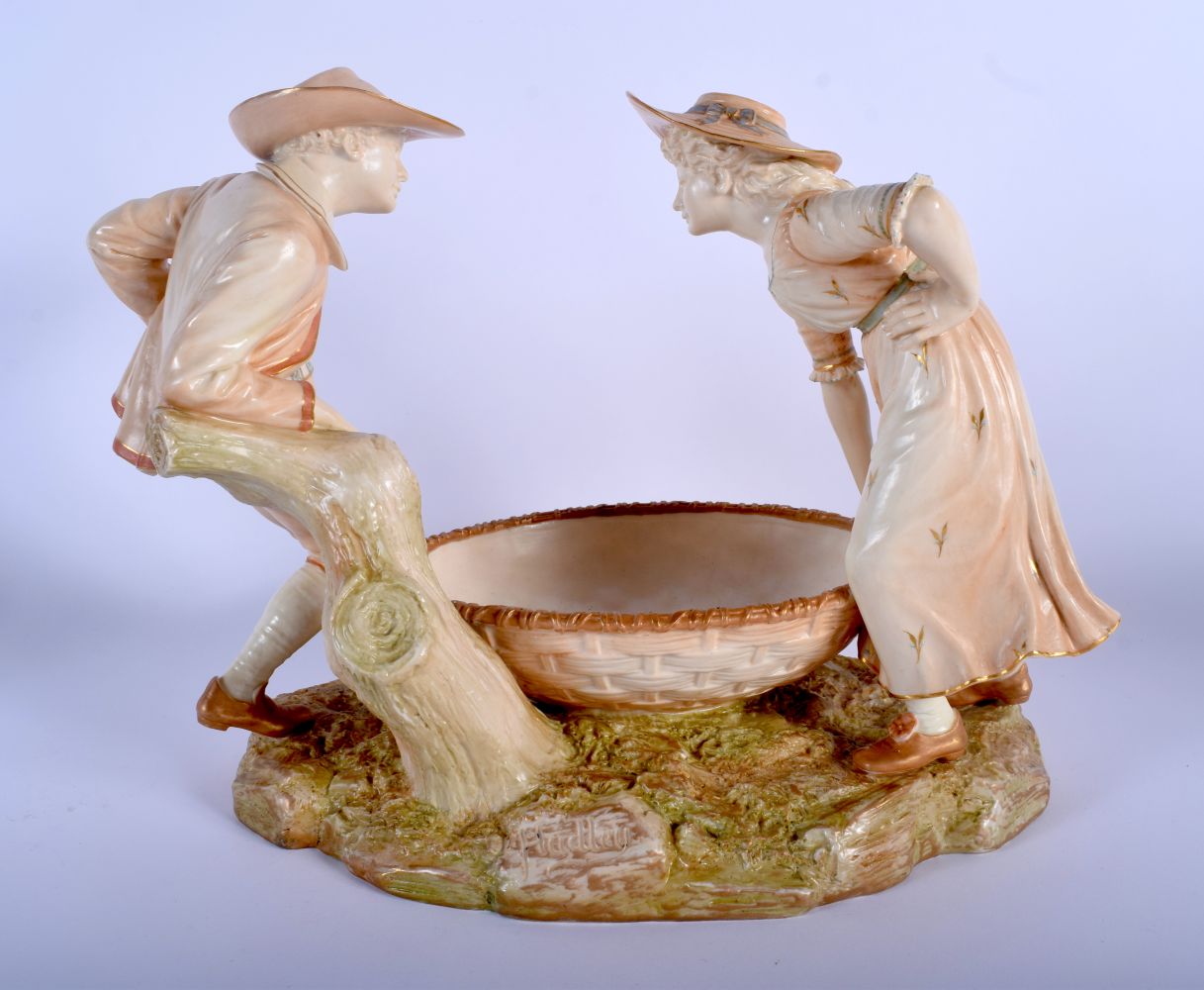 A LARGE 19TH CENTURY HADLEYS ROYAL WORCESTER BLUSH IVORY FIGURAL GROUP modelled as a boy and girl ho - Image 2 of 6