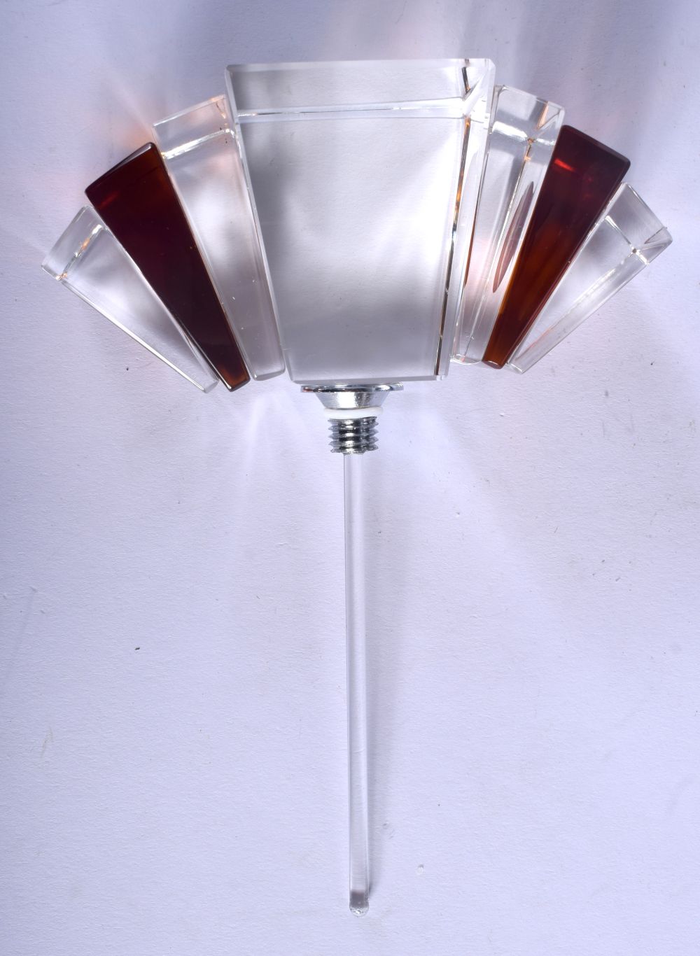 AN ART DECO STYLE AMBER AND CLEAR GLASS SCENT BOTTLE. 24 cm x 16 cm. - Image 5 of 5