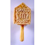 A CHINESE CARVED BONE SPINNING TOY 20th Century. 6.5 cm x 3 cm.