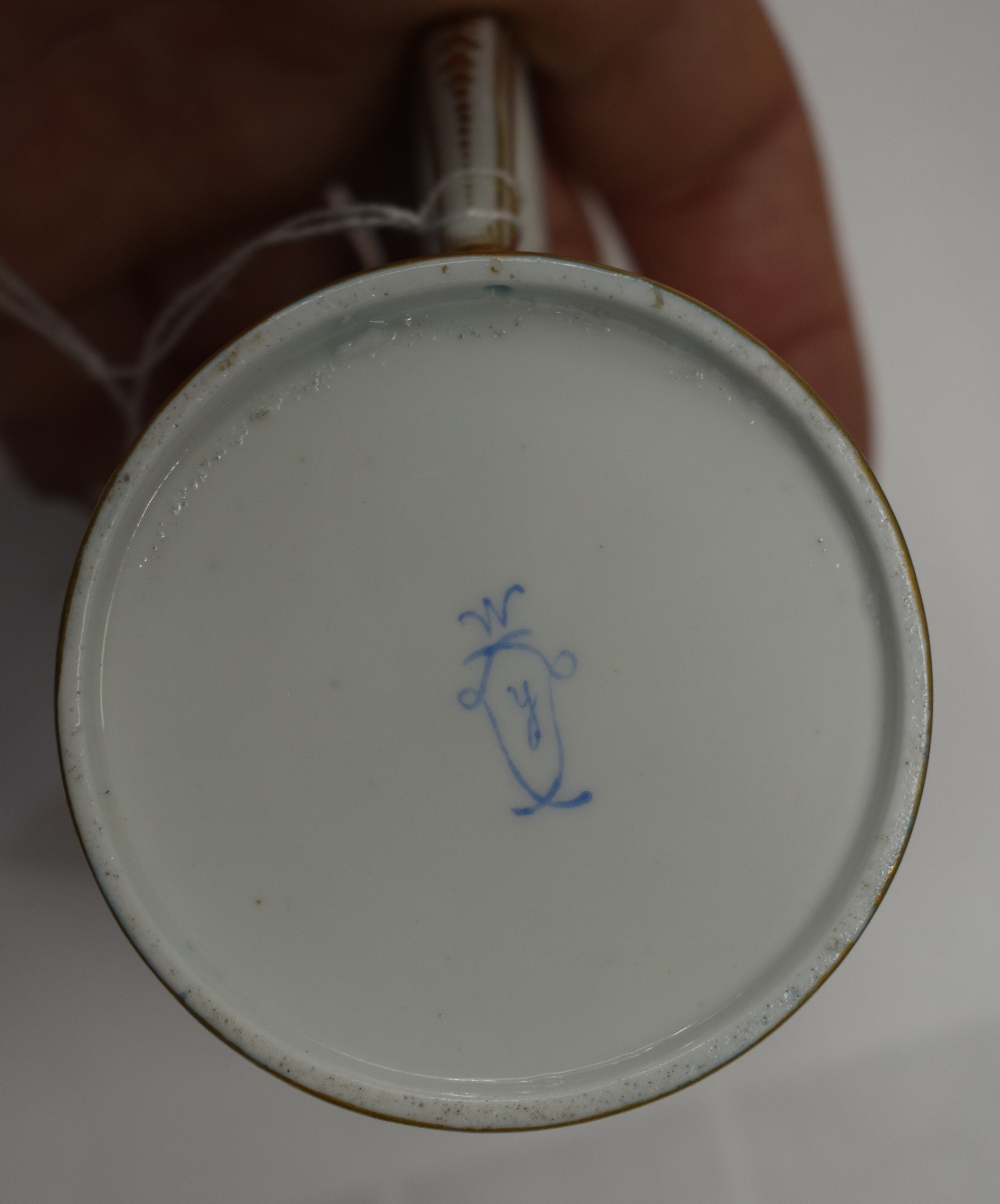 A FINE 19TH CENTURY SEVRES PORCELAIN CABINET CUP AND SAUCER painted with portraits and bands of foli - Image 16 of 20