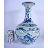 A CHINESE BLUE AND WHITE PORCELAIN VASE 20th Century. 35.5 cm high.