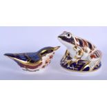 Royal Crown Derby paperweight of a frog and a wren. 6.5cm high (2)