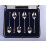 SIX SILVER TEASPOONS. 40 grams. (6)