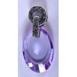 A SILVER AND AMETHYST PENDANT. 7.6 grams. 3.5 cm x 2 cm.