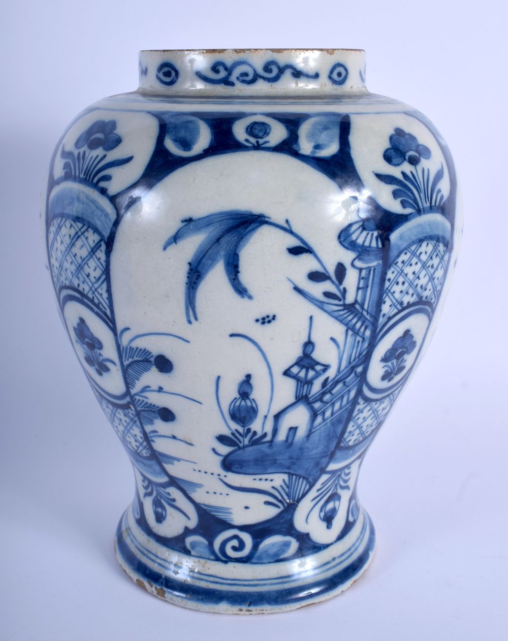 AN 18TH CENTURY DUTCH DELFT BLUE AND WHITE BALUSTER VASE painted with floral sprays. 23 cm x 12 cm. - Image 3 of 4