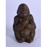 A JAPANESE BRONZE MONKEY OKIMONO. 4 cm x 2.5 cm.