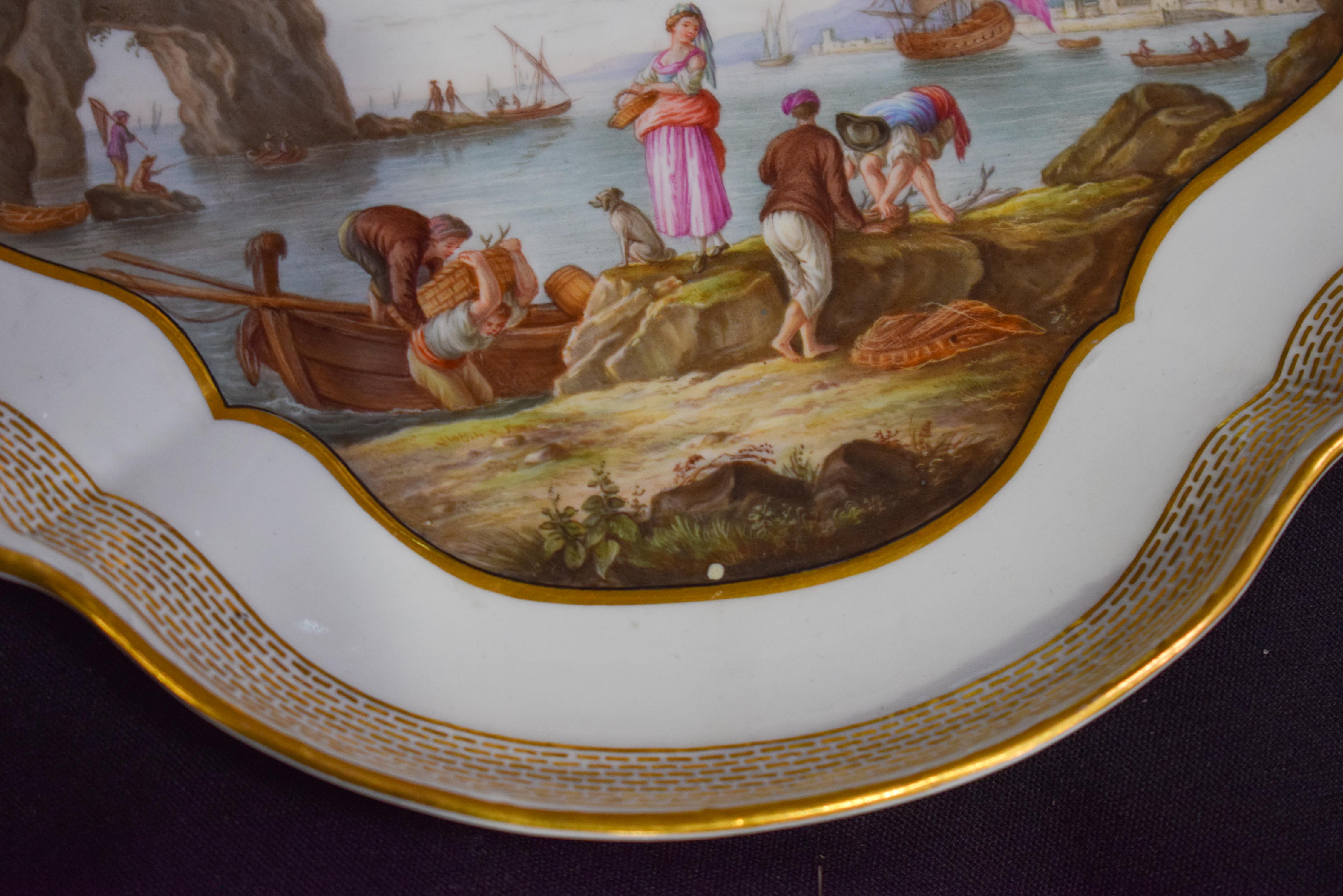 A FINE PAIR OF 18TH/19TH CENTURY MEISSEN TWIN HANDLED PORCELAIN DISHES painted with coastal views. 2 - Image 7 of 19