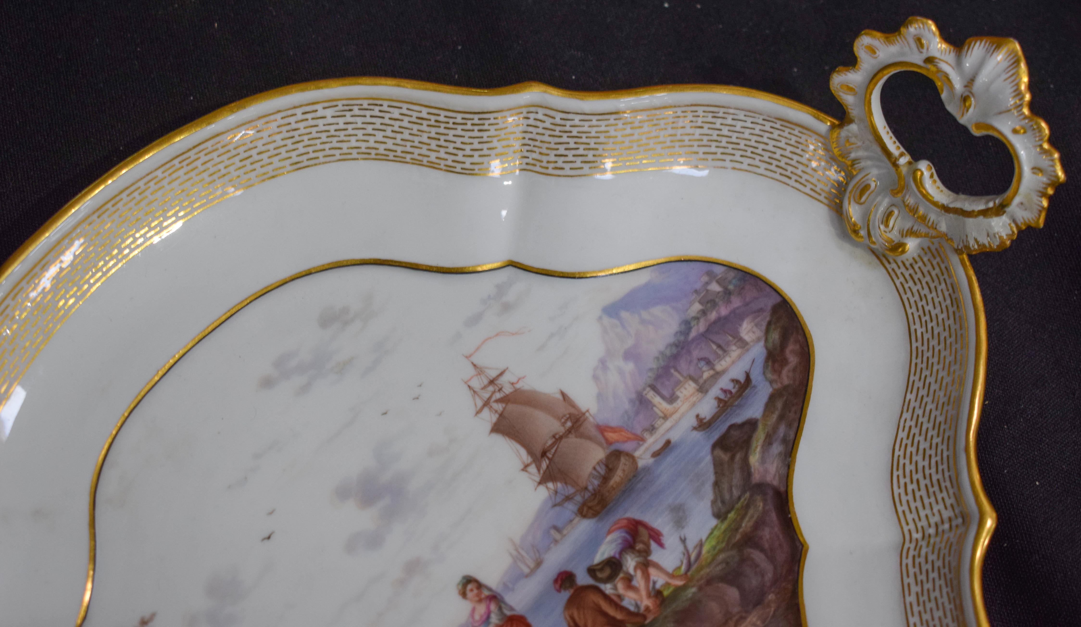 A FINE PAIR OF 18TH/19TH CENTURY MEISSEN TWIN HANDLED PORCELAIN DISHES painted with coastal views. 2 - Image 14 of 19
