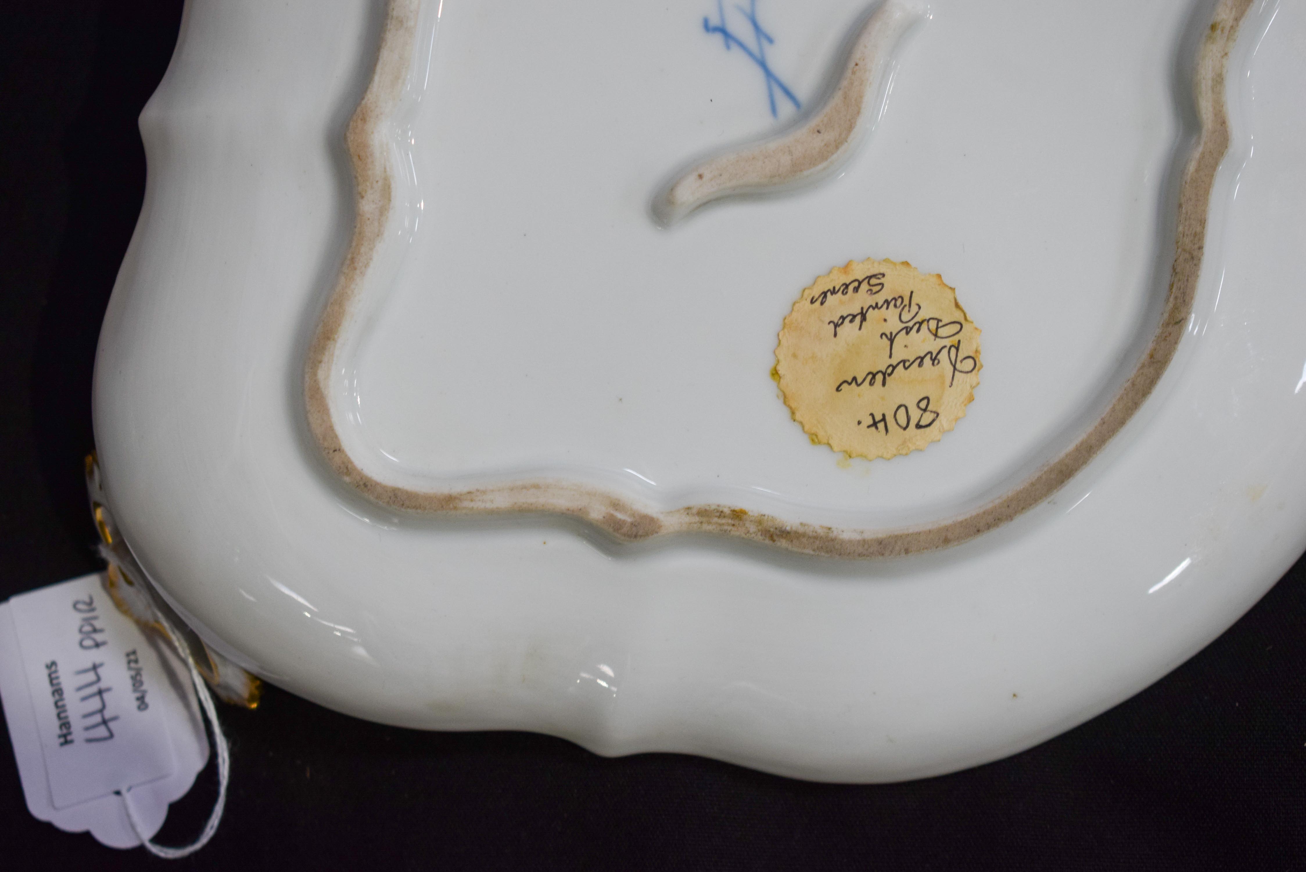 A FINE PAIR OF 18TH/19TH CENTURY MEISSEN TWIN HANDLED PORCELAIN DISHES painted with coastal views. 2 - Image 19 of 19