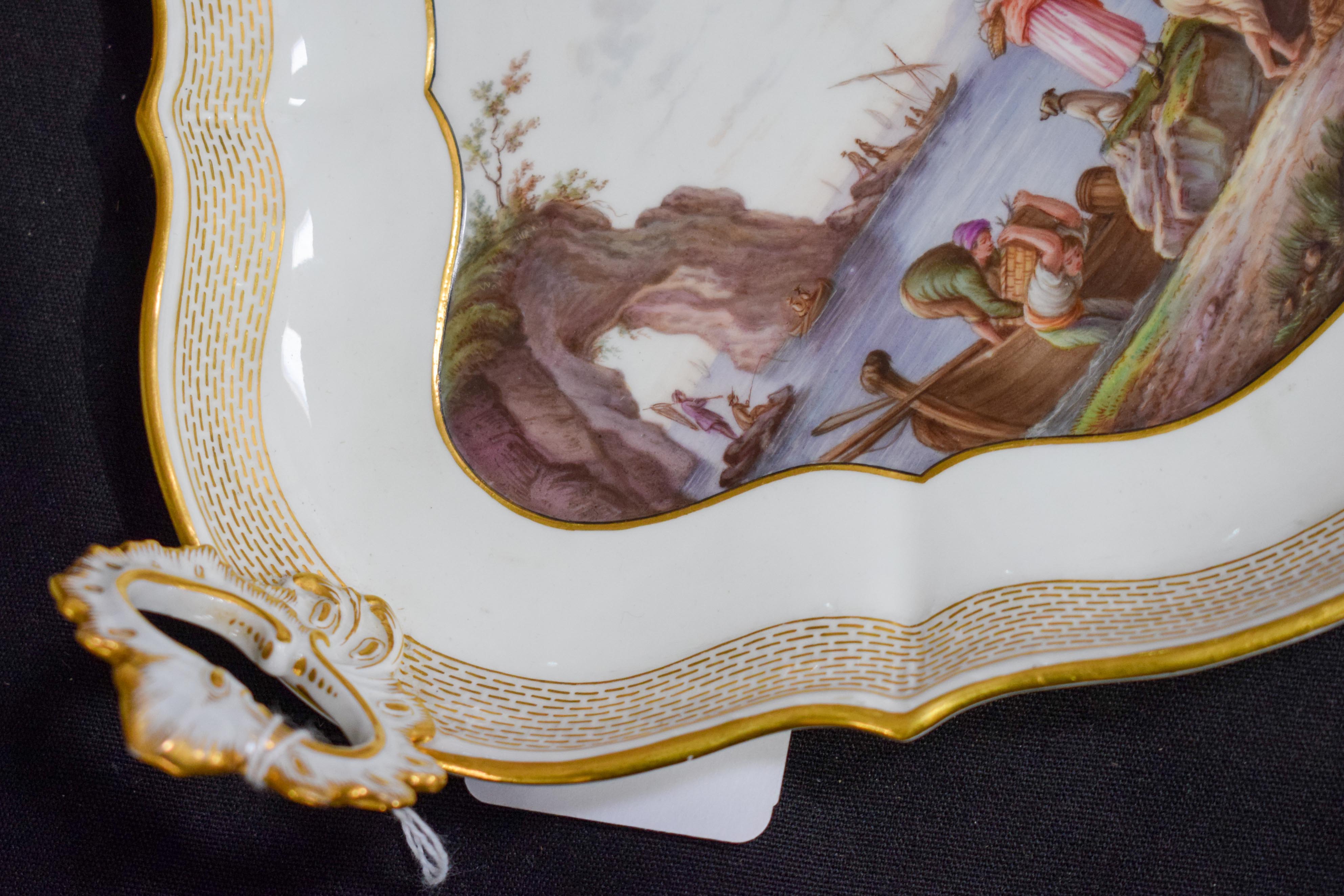 A FINE PAIR OF 18TH/19TH CENTURY MEISSEN TWIN HANDLED PORCELAIN DISHES painted with coastal views. 2 - Image 16 of 19